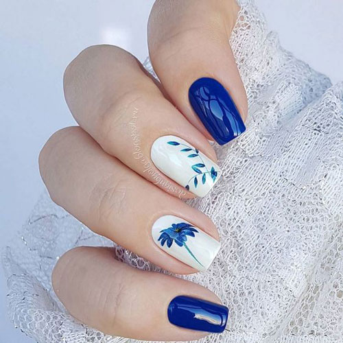бело синий дизайн ногтей