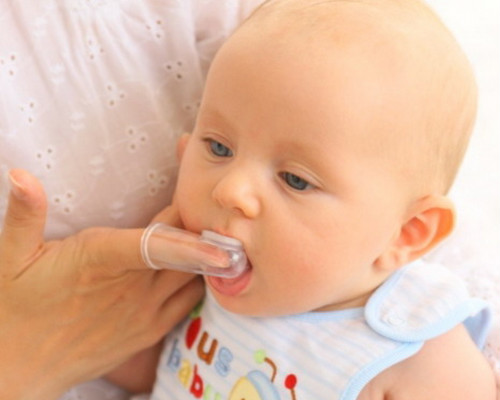  Как ухаживать за зубами годовалого ребенка