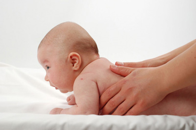 колики у новорожденного при грудном вскармливании симптомы