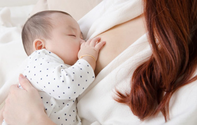 колики у новорожденного при грудном вскармливании лечение