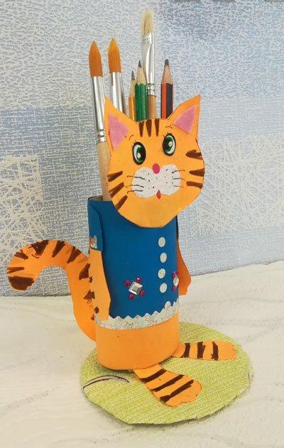 Тигр из бумаги на Новый год подставка для карандашей
