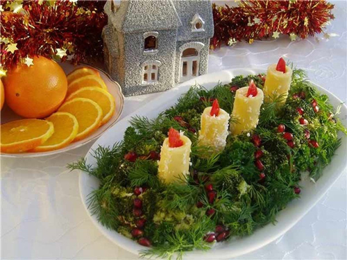 как красиво украсить салаты на новогодний стол 5