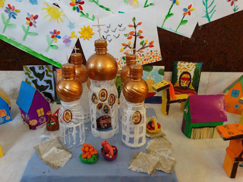 «Город мастеров»: Краснодарские школьники представили на выставке творческие работы