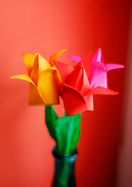 сделать букет тюльпанов из бумаги своими руками