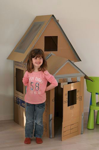 простой домик для детей из картона своими руками