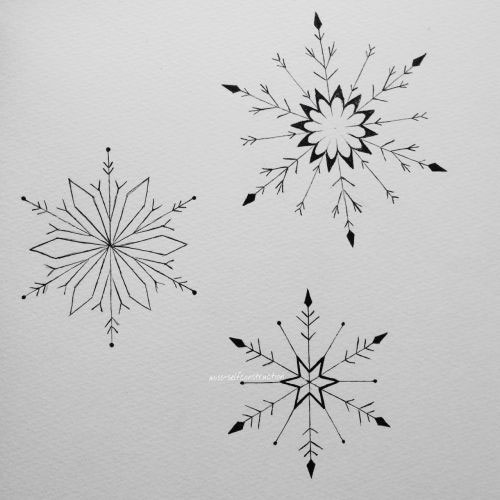 как нарисовать снежинку на бумаге карандашом поэтапно 8