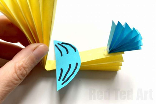 аппликация рыбка из цветной бумаги для детей 7