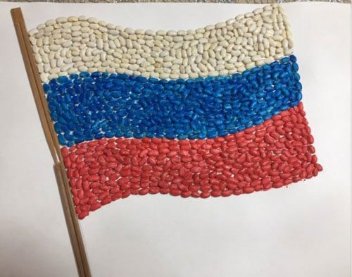 поделки Флаг России из бумаги 10