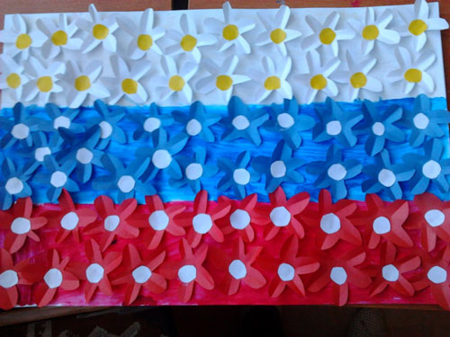 поделка Флаг России в детском саду 2