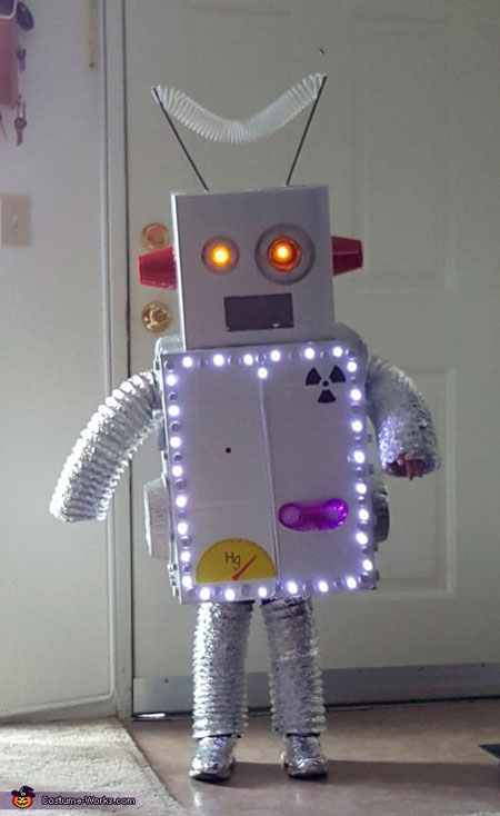 поделка робот своими руками в школу из подручных материалов фото 7