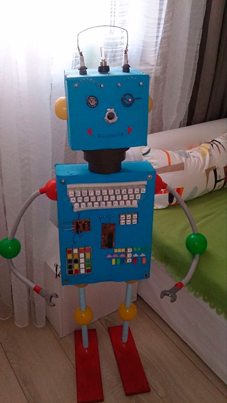 поделка робот своими руками в школу из подручных материалов фото 3