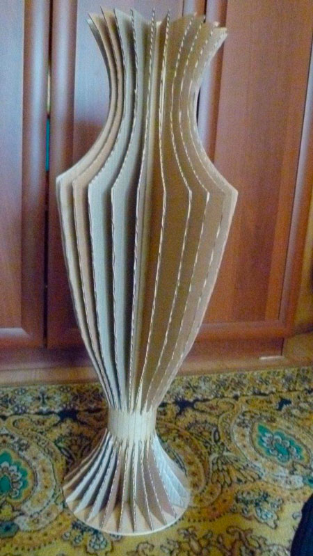 высокая напольная ваза своими руками 6