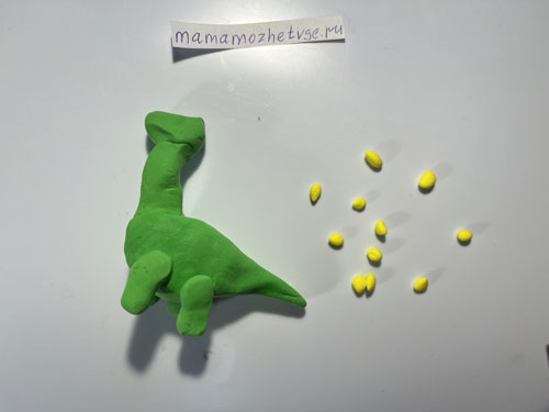 простой дракон из пластилина для детей 8
