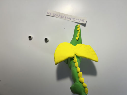 простой дракон из пластилина для детей 6-8 лет
