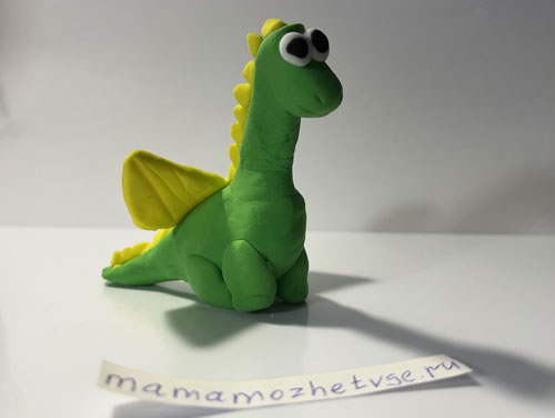 простой дракон из пластилина для детей 7-9 лет 1