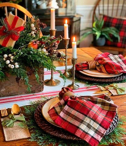 красивая сервировка новогоднего стола с едой 6