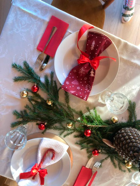 красивая сервировка новогоднего стола с едой фото 6