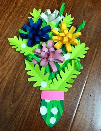 поделка цветок из цветной бумаги для детей 9