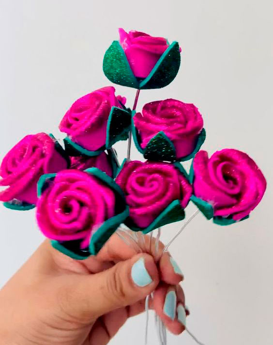 маленькие розы из фоамирана своими руками 2