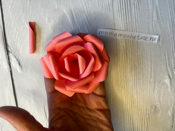 красивая роза поделка из бумаги своими руками пошагово 5