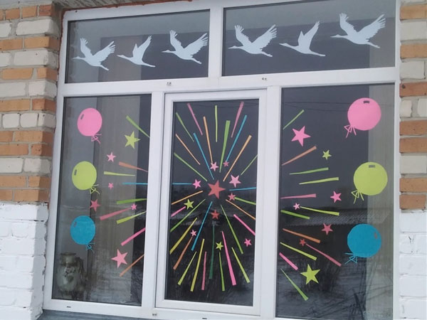 как украсить окна к 9 мая в детском саду 5