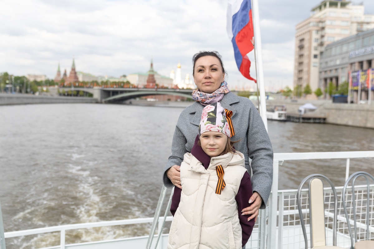 увидеть Парад Победы 2