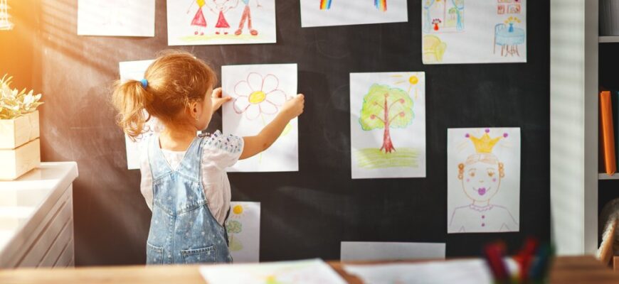 дети и рисунки